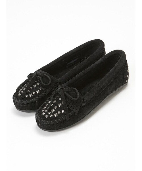 Minnetonka(ミネトンカ)の「minnetonka (ミネトンカ) スタッズ キルティモック(シューズ・レディース・BLACK/BROWN/D/BROWN・60/70/80/50)」の1枚目の写真