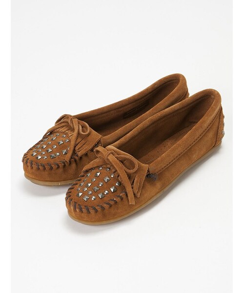 Minnetonka(ミネトンカ)の「minnetonka (ミネトンカ) スタッズ キルティモック(シューズ・レディース・BLACK/BROWN/D/BROWN・60/70/80/50)」の5枚目の写真