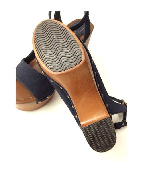 w closet（ダブルクローゼット）の「ウッドソールストラップサンダル（シューズ・レディース・ベージュ/ネイビー/ブラック・M/L）」の8枚目の写真