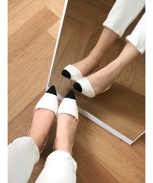 SAPPUN(サプン)の「Eberon(パンプス・レディース・Beige/White・22.5-25.0cm)」の2枚目の写真