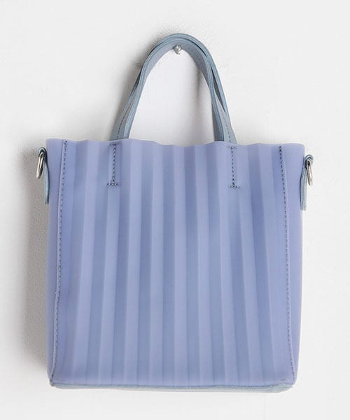 DHOLIC（ディーホリック）の「2WAYプリーツスクエアバッグ（ハンドバッグ・レディース・ブラウン/ブラック/ホワイト/ベージュ/ブルー・FREE）」の5枚目の写真