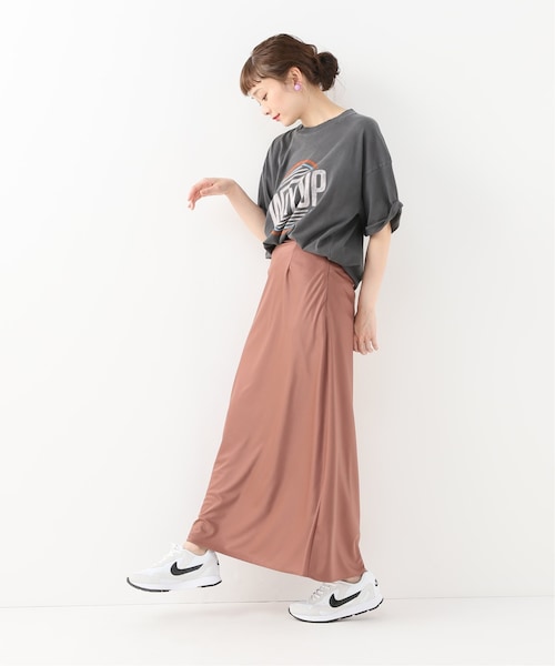 Spick & Span(スピックアンドスパン)の「サテン風スムーススカート(スカート・ナチュラル/36/38)」の3枚目の写真