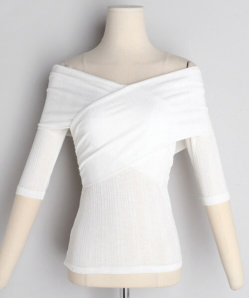 DHOLIC（ディーホリック）の「クロスオフショルダーTシャツ（Tシャツ/カットソー・レディース・ピンク/グリーン/ブラウン/ホワイト・FREE）」の2枚目の写真