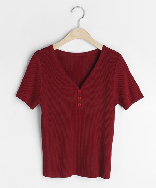 DHOLIC（ディーホリック）の「ボタンVネック半袖リブニット（ニット/セーター・レディース・ホワイト/ブルー/ブラック/レッド・FREE）」の4枚目の写真