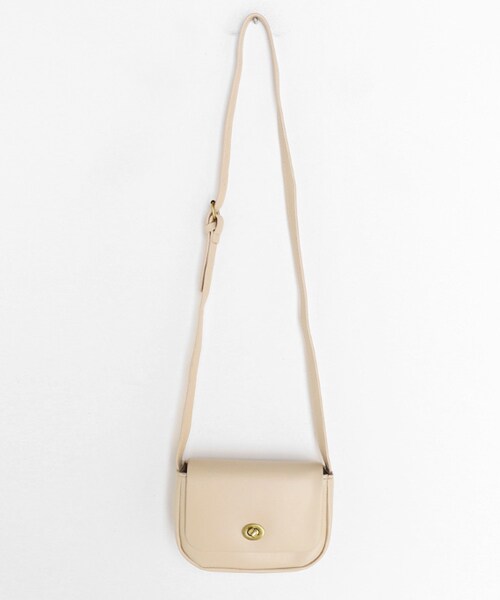 DHOLIC（ディーホリック）の「ミニスクエアフラップバッグ（ショルダーバッグ・レディース・ブルー/ブラウン/ブラック/ベージュ/ホワイト・FREE）」の5枚目の写真