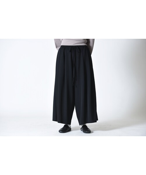 BISHOOL(ビシュール)の「BISHOOL wool gabardine 3tuck big pants(その他パンツ・レディース・ブラック・F)」の1枚目の写真