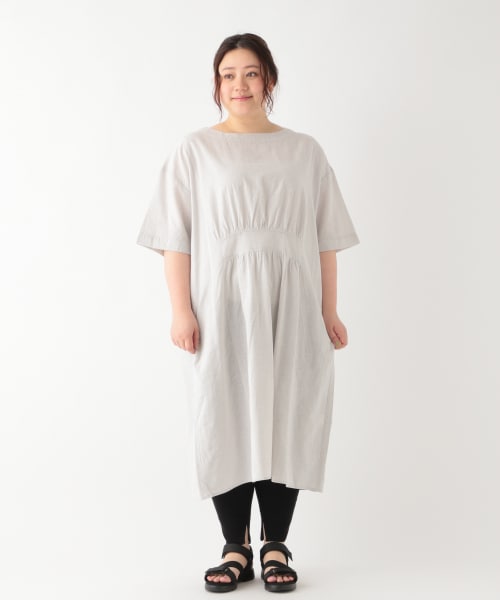 studio CLIP（スタディオクリップ）の「綿麻ウエスト切り替えワンピース[WEB限定プラスサイズ]（その他・ライトグレー/ブラック/アイボリー/ブルー）」の5枚目の写真