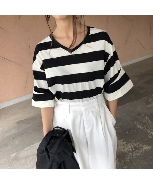 copine（コピン）の「BIGシルエット！袖ロールアップ太ボーダーTシャツ【クリックポスト対象商品】（Tシャツ/カットソー・レディース・その他）」の12枚目の写真