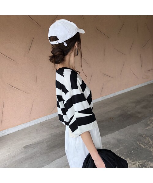 copine（コピン）の「BIGシルエット！袖ロールアップ太ボーダーTシャツ【クリックポスト対象商品】（Tシャツ/カットソー・レディース・その他）」の11枚目の写真