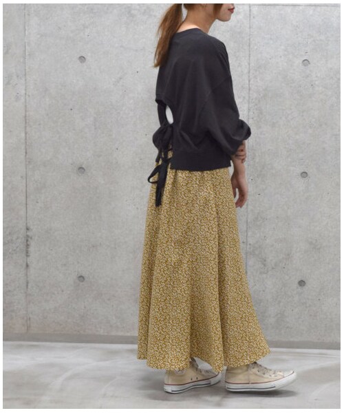 w closet(ダブルクローゼット)の「ツタ柄マーメイドスカート(スカート・レディース・オフホワイト/ベージュ/ブラック・FREE/M/L)」の21枚目の写真