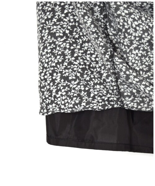 w closet(ダブルクローゼット)の「ツタ柄マーメイドスカート(スカート・レディース・オフホワイト/ベージュ/ブラック・FREE/M/L)」の11枚目の写真