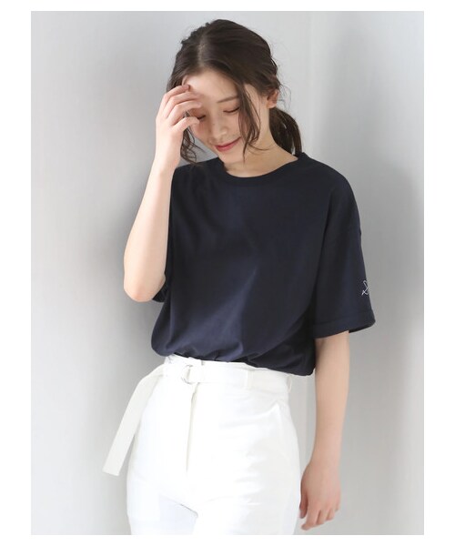 earth music&ecology(アースミュージックアンドエコロジー)の「【広瀬すず×earth】・ゆるTシャツ(トップス・オフホワイト/ブラック/カーキ/ネイビー・F)」の7枚目の写真