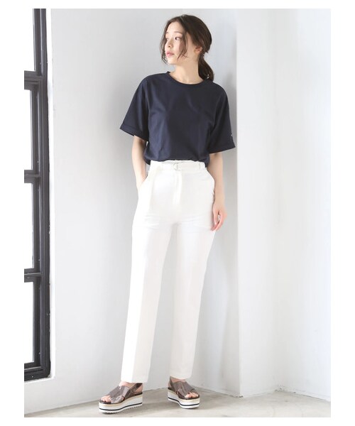 earth music&ecology(アースミュージックアンドエコロジー)の「【広瀬すず×earth】・ゆるTシャツ(トップス・オフホワイト/ブラック/カーキ/ネイビー・F)」の8枚目の写真