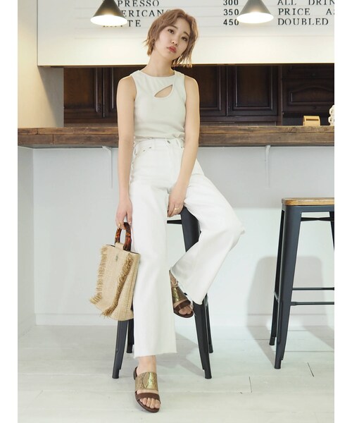 EVRIS（エヴリス）の「シンプルバギーDENIMパンツ（デニムパンツ・ホワイト/アイスブルー・M/S）」の12枚目の写真