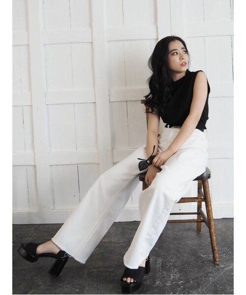 EVRIS（エヴリス）の「シンプルバギーDENIMパンツ（デニムパンツ・ホワイト/アイスブルー・M/S）」の19枚目の写真