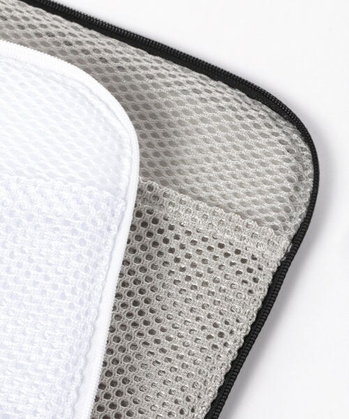 LAKOLE（ラコレ）の「[PACK IN BAG]19SSパソコンケース（その他・シルバー()/ホワイト()/ベージュ()）」の13枚目の写真