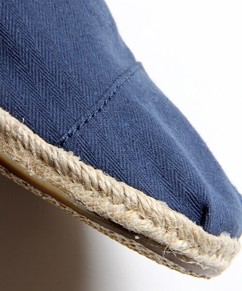 TOMS（トムス）の「MENS UNIVERSTY CLASSICS（シューズ・メンズ・ブラック/レッド/ネイビー・8H/9/9H）」の10枚目の写真