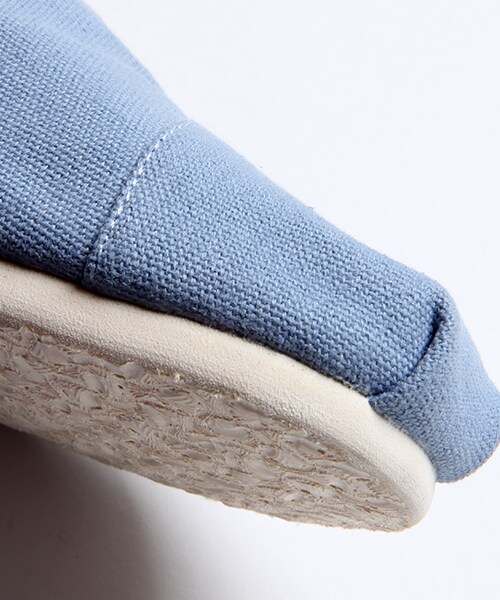 TOMS（トムス）の「MENS SEASONAL CLASSICS（シューズ・メンズ・ブラック/レッド/オリーブ/サックスブルー・8H/9/9H）」の14枚目の写真