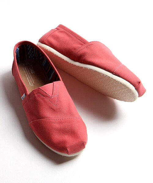TOMS（トムス）の「MENS SEASONAL CLASSICS（シューズ・メンズ・ブラック/レッド/オリーブ/サックスブルー・8H/9/9H）」の6枚目の写真