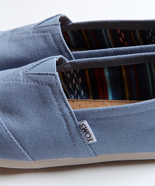 TOMS（トムス）の「MENS SEASONAL CLASSICS（シューズ・メンズ・ブラック/レッド/オリーブ/サックスブルー・8H/9/9H）」の11枚目の写真