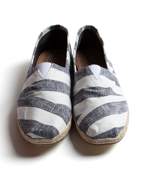 TOMS（トムス）の「MENS SEASONAL CLASSICS（シューズ・メンズ・ブラック/レッド/ブルー/ネイビー・8H/9/9H）」の13枚目の写真