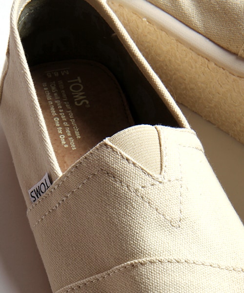 TOMS（トムス）の「MENS ORIGINAL CLASSICS（シューズ・メンズ・ベージュ/ネイビー・8H/9/9H）」の9枚目の写真