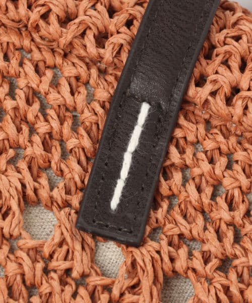 studio CLIP（スタディオクリップ）の「ペーパー透かし編みトートバッグ（バッグ・ブラック/オレンジ/ナチュラル/キャメル）」の18枚目の写真