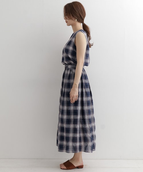 極美品✨定価１.３万❤️　ブラウン　アーバンリサーチ　マドラスチェックワンピース アーバンリサーチ マドラスチェック ノースリーブワンピース