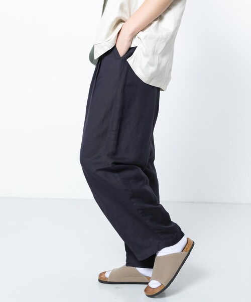 SENSE OF PLACE by URBAN RESEARCH(センスオブプレイスバイアーバンリサーチ)の「リネンレーヨンタックワイドパンツ(パンツ・メンズ・BROWN/NAVY/BLACK/KHAKI・M/L)」の2枚目の写真