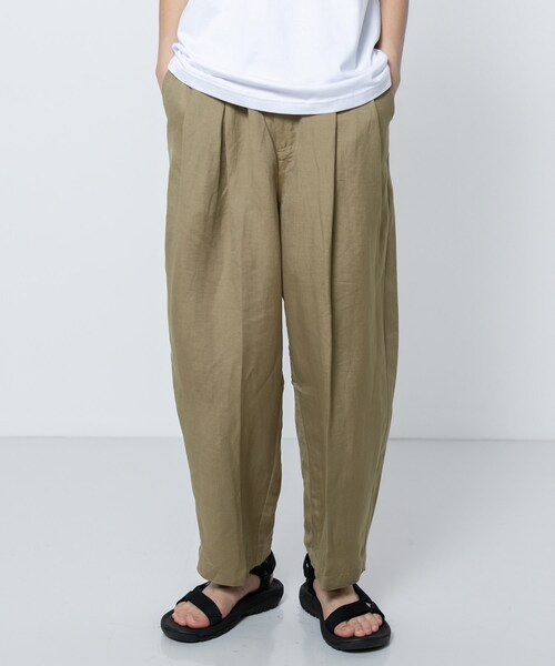 SENSE OF PLACE by URBAN RESEARCH(センスオブプレイスバイアーバンリサーチ)の「リネンレーヨンタックワイドパンツ(パンツ・メンズ・BROWN/NAVY/BLACK/KHAKI・M/L)」の4枚目の写真