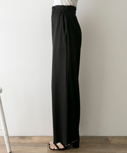 URBAN RESEARCH(アーバンリサーチ)の「リラックスリブパンツ(パンツ・レディース・L.KHAKI/OFF BEIGE/BLACK・FREE)」の16枚目の写真