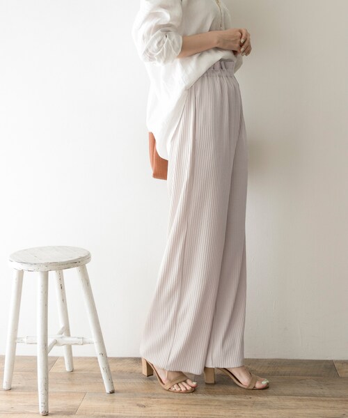 URBAN RESEARCH(アーバンリサーチ)の「リラックスリブパンツ(パンツ・レディース・L.KHAKI/OFF BEIGE/BLACK・FREE)」の2枚目の写真