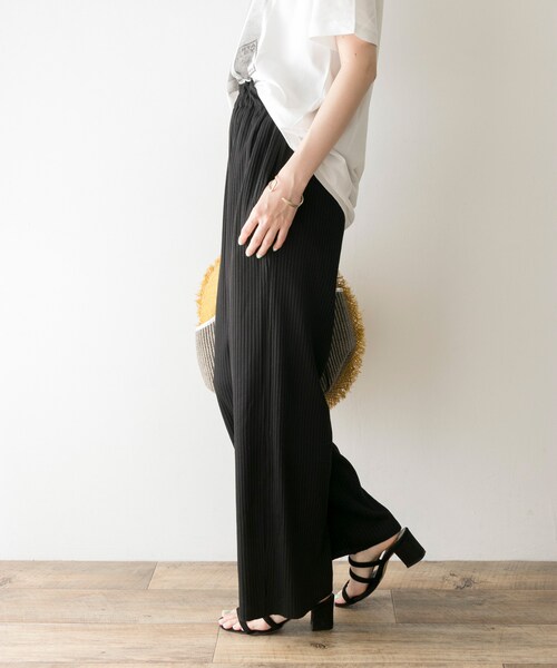 URBAN RESEARCH(アーバンリサーチ)の「リラックスリブパンツ(パンツ・レディース・L.KHAKI/OFF BEIGE/BLACK・FREE)」の12枚目の写真