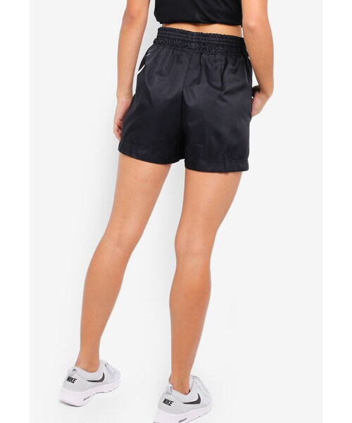 NIKE（ナイキ）の「As Women's Nsw Woven Swsh Shorts（パンツ・レディース・Black/White・XS/S/M/L/XL）」の2枚目の写真