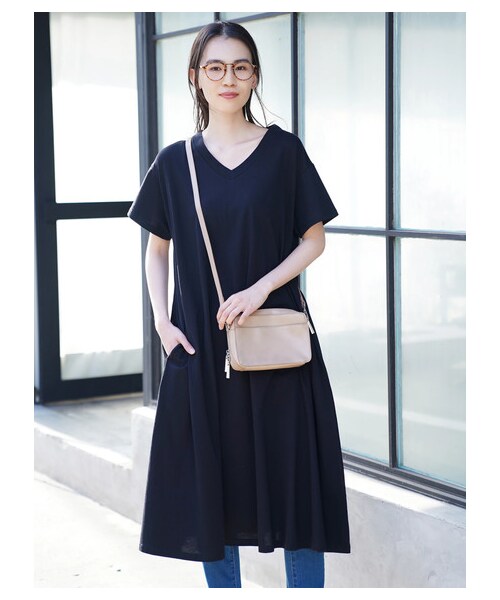 AMERICAN HOLIC（アメリカンホリック）の「強撚Vネックワンピース（ワンピース/ドレス・ブラック/ベージュ/カーキ/ブルーグリーン・F）」の9枚目の写真