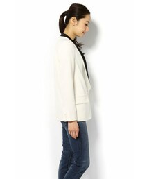 L'Appartement（アパルトモン）の「バイカラーショールカラー