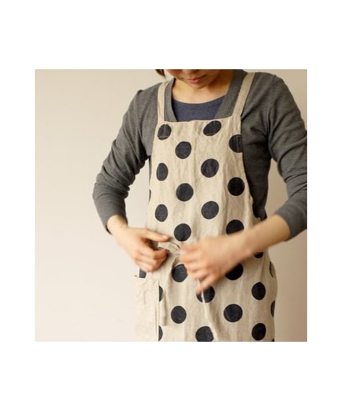 Madu（マディ）の「wash out ドットリネンエプロン ネイビー（）」 - WEAR