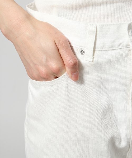 LEPSIM（レプシィム）の「デニムクロプトパンツ（パンツ・レディース・オフ/デニム（淡）/デニム（濃）・Ｍ/Ｌ）」の10枚目の写真