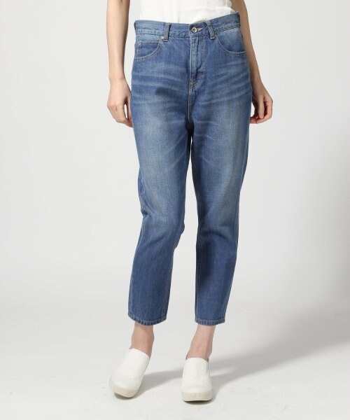 LEPSIM（レプシィム）の「デニムクロプトパンツ（パンツ・レディース・オフ/デニム（淡）/デニム（濃）・Ｍ/Ｌ）」の2枚目の写真