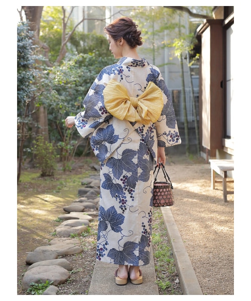 葡萄 染め分け柄 浴衣 夏の終わりに 粋 プレタ浴衣 夏音 葡萄図 紺色 | 浴衣 | やまとオンラインストア