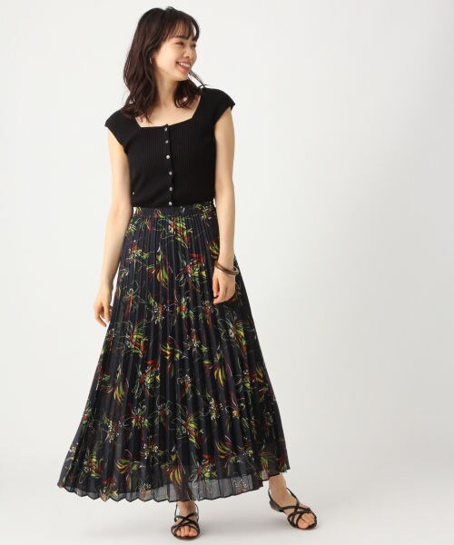 A part by（アパートバイ）の「Ｐムジハナプリーツマキシスカート（スカート・花柄(ナチュラル)/ベージュ/グリーン/花柄(ネイビー)）」の8枚目の写真