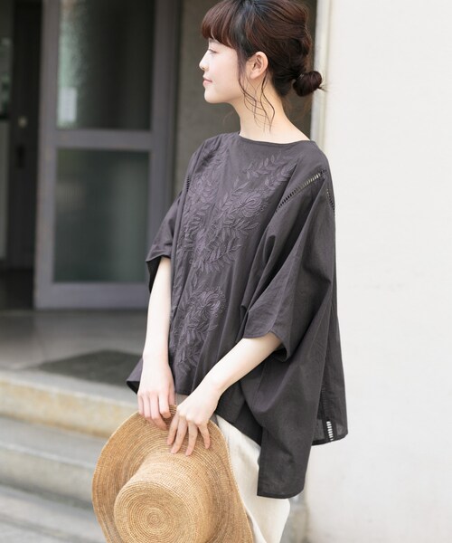 かぐれ（カグレ）の「刺繍ワイドプルオーバー（）」 - WEAR