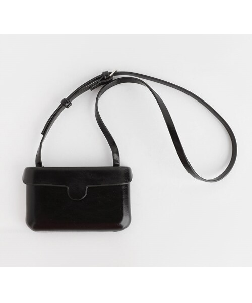 DHOLIC(ディーホリック)の「スクエアミニフラップショルダーバッグ(ショルダーバッグ・レディース・ホワイト/ブラウン/ブラック/イエロー/レッド・FREE)」の2枚目の写真