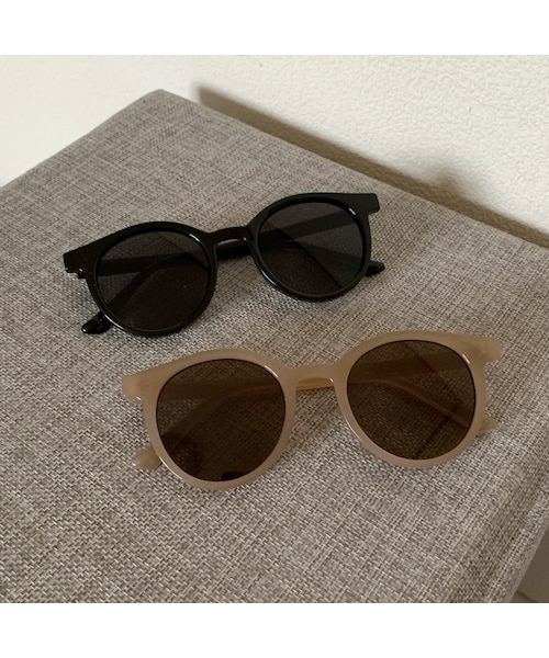 SaaCha(サーチャ)の「ボストンフレームサングラス(サングラス・レディース・ベージュ/ブラック・ONE)」の2枚目の写真