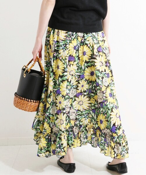 IENA（イエナ）の「IENA LA BOUCLE フラワープリントフリルヘム