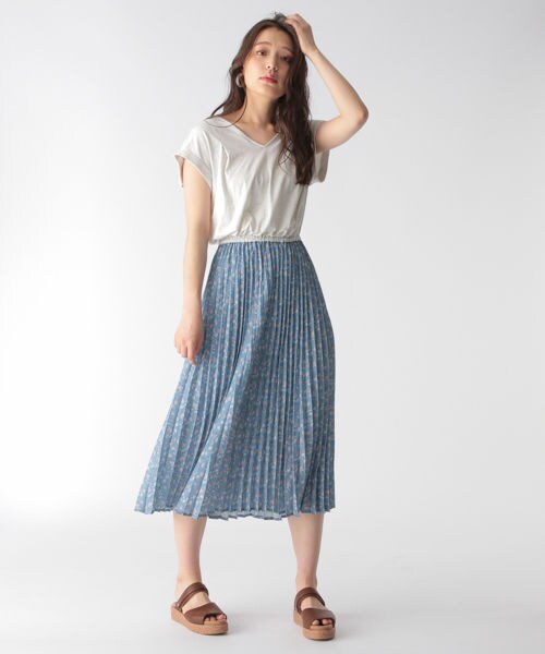 mysty woman（ミスティウーマン）の「カット小花柄シフォンワンピース（ワンピース/ドレス・オフホワイト/ライトグレー/ベージュ）」の6枚目の写真