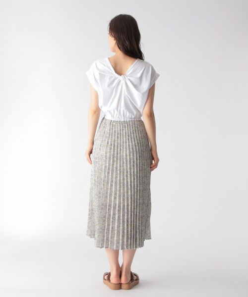 mysty woman（ミスティウーマン）の「カット小花柄シフォンワンピース（ワンピース/ドレス・オフホワイト/ライトグレー/ベージュ）」の11枚目の写真