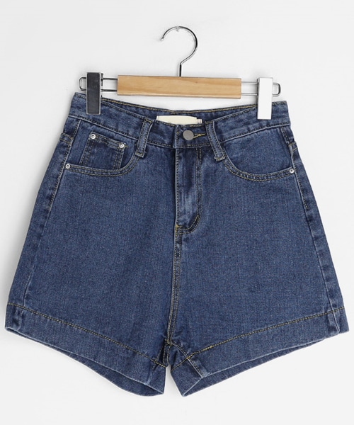 DHOLIC（ディーホリック）の「ハイウエストショートデニムパンツ（デニムパンツ・レディース・ホワイト/ブルー/ブラック・S/M）」の3枚目の写真