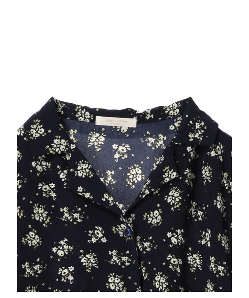 Green　Parks（グリーンパークス）の「花柄開襟シャツ（トップス・オフホワイト/ベージュ/ネイビー・F）」の3枚目の写真