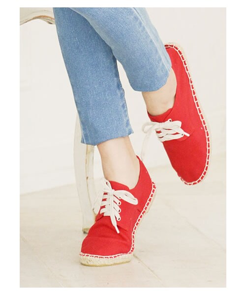 Re:EDIT（リエディ）の「[2014S/S展示会]エスパドリーユレースアップシューズスニーカー（シューズ・レディース・ブラック/ホワイト/クリームピンク/ピンク/レッド/クリームブルー/オーシャンブルー/クリームイエロー/グリーン/ギンガムブラック/ギンガムブルー/ギンガムピンク/ボーダーブラック/ボーダーブルー/ガーベラ柄/花柄ブラック/花柄ホワイト/ブルーデニム/ホワイトデニム/花柄ネイビー・XXS/XS/S/M/L/LL/3L）」の2枚目の写真